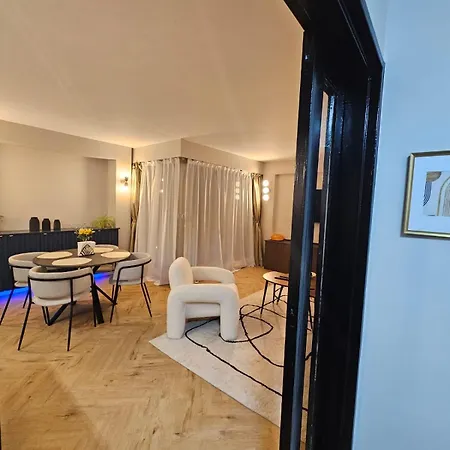 Stylish 2 Bedrooms Paris