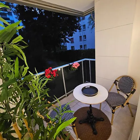 Apartment Stylish 2 Bedrooms